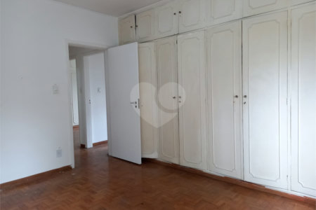 Apartamento à venda com 3 quartos, sendo 1 suíte, em Pinheiros, São Paulo, SP