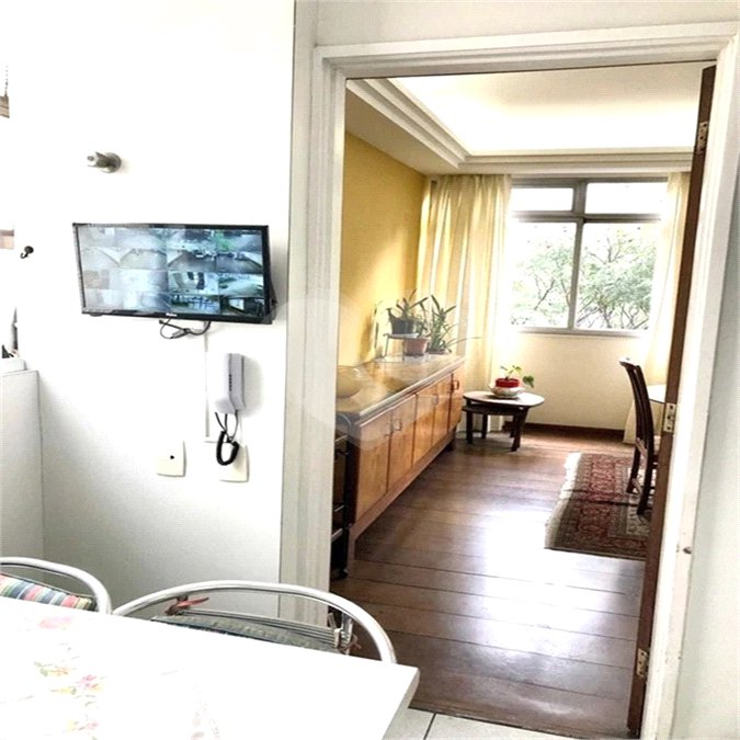 Apartamento para alugar com 3 quartos, sendo 1 suíte,  em Jardim Paulista, São Paulo, SP