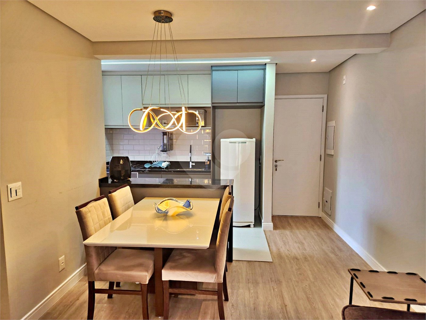 Apartamento à venda com 2 quartos, sendo 1 suíte,  em Jardim Caravelas, São Paulo, SP