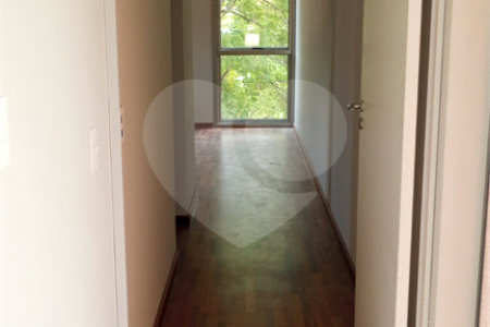 Casa à venda com 4 suítes no condomínio Estância Marambaia, Vinhedo - SP