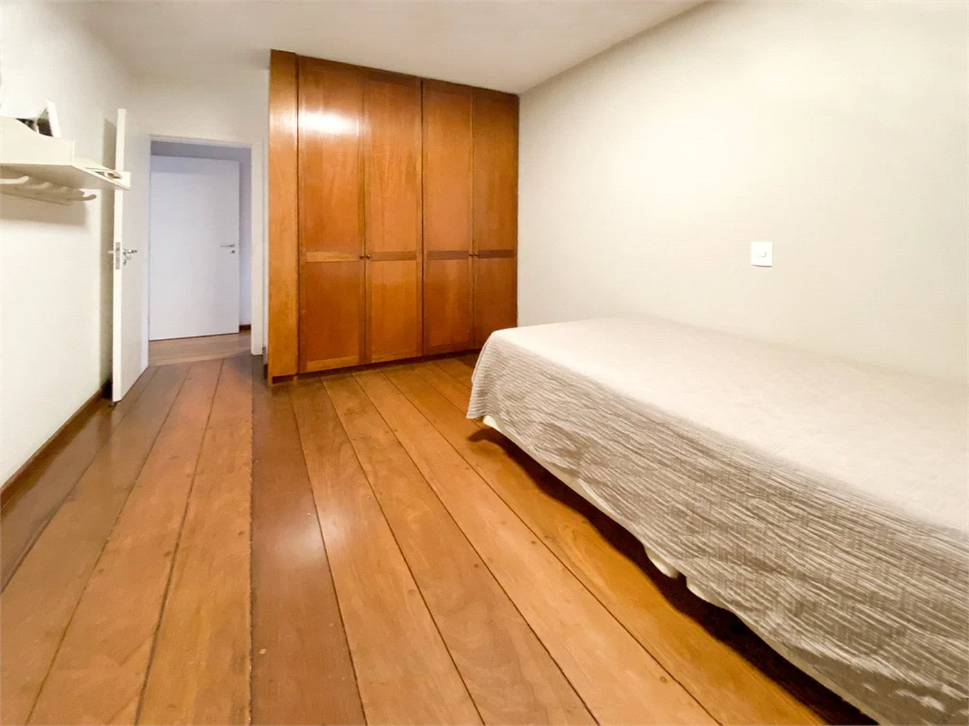 Apartamento à venda com 3 suítes em Vila Suzana, São Paulo, SP