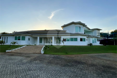 Casa à venda com 6 quartos, sendo 5 suítes, no condomínio City Castelo, Itu - SP