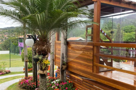 Casa à venda com 7 suítes no condomínio Capela do Barreiro, Itatiba - SP