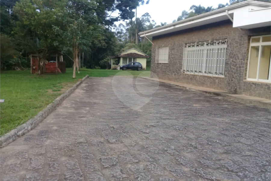 Casa à venda com 4 quartos, sendo 1 suíte, em Rio Acima, Mairiporã, SP