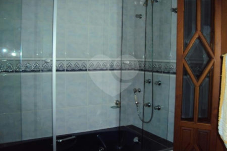 Sobrado à venda com 4 quartos, sendo 2 suítes, em Jardim Peri Peri, São Paulo, SP