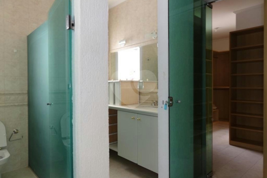 Casa à venda com 4 suítes no condomínio Jardim Ibiratiba, São Paulo - SP