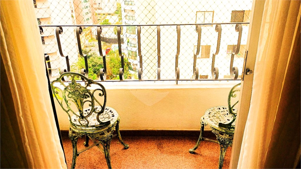 Apartamento à venda com 2 suítes em Moema, São Paulo, SP