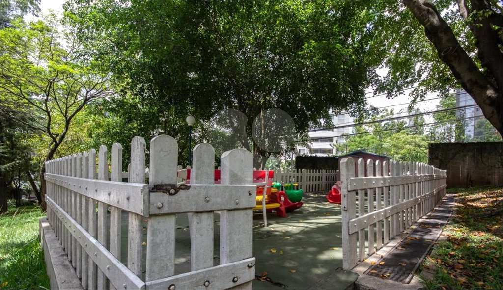 Cobertura à venda com 4 quartos, sendo 1 suíte, em Jardim Londrina, São Paulo, SP