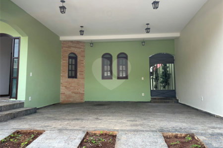 Casa à venda com 4 quartos, sendo 2 suítes,  em Jardim Pagliato, Sorocaba, SP