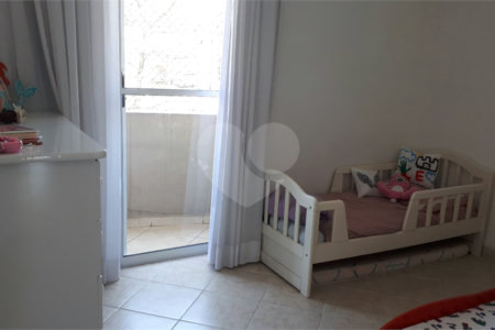 Sobrado à venda com 3 quartos, sendo 1 suíte, em Jardim Ester, São Paulo, SP