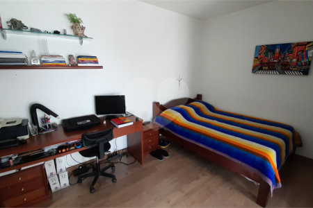 Sobrado à venda com 4 quartos, sendo 1 suíte,  em Planalto Paulista, São Paulo, SP