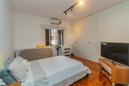 Casa de Vila à venda com 2 quartos em Vila São Francisco (zona Sul), São Paulo, SP