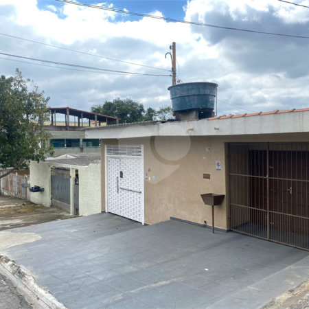 Casa à venda com 3 quartos em Jardim Santa Helena, Poá, SP