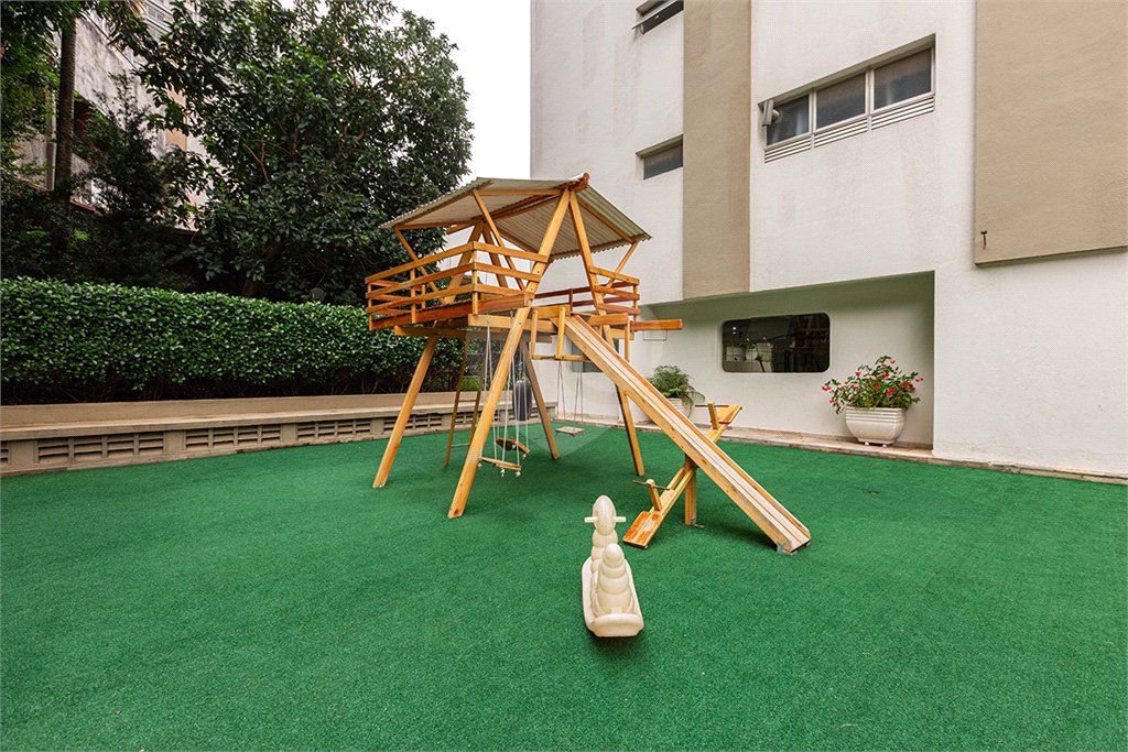 Apartamento à venda com 3 quartos, sendo 2 suítes, em Alto da Lapa, São Paulo, SP