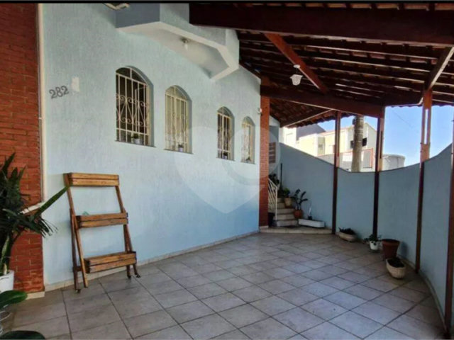 Casa à venda com 3 quartos, sendo 1 suíte,  em Vila Rosalia, Guarulhos, SP