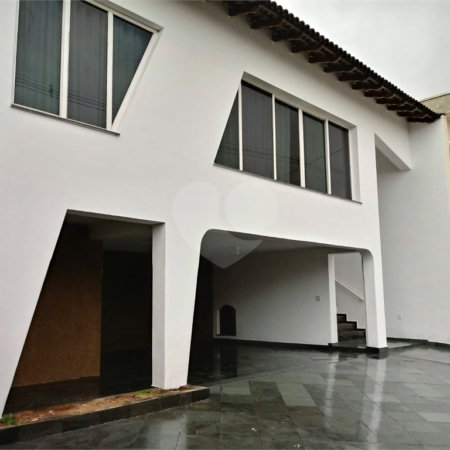 Casa à venda com 3 quartos, sendo 1 suíte, em Jardim São Pedro, Mogi das Cruzes, SP