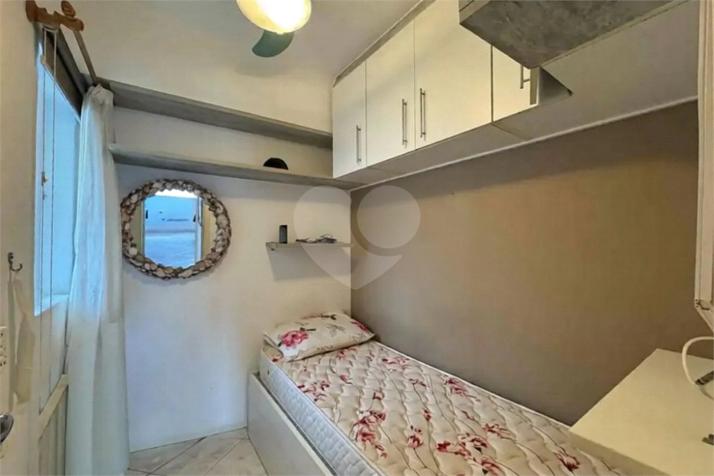 Apartamento à venda com 2 quartos em Pitangueiras, Guarujá, SP