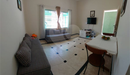 Casa Térrea à venda com 3 quartos em Vila São Paulo, Mongaguá, SP