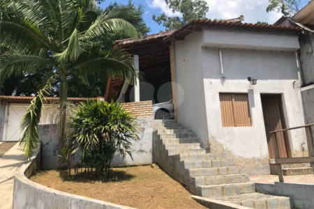 Casa à venda com 3 suítes em Dos Finco, São Bernardo do Campo, SP