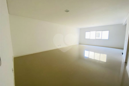 Apartamento à venda com 3 quartos, sendo 1 suíte, em Baeta Neves, São Bernardo do Campo, SP
