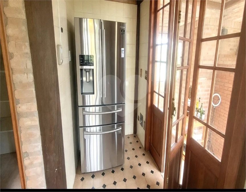 Casa à venda ou para alugar com 5 suítes no condomínio Cantareira, Mairiporã - SP
