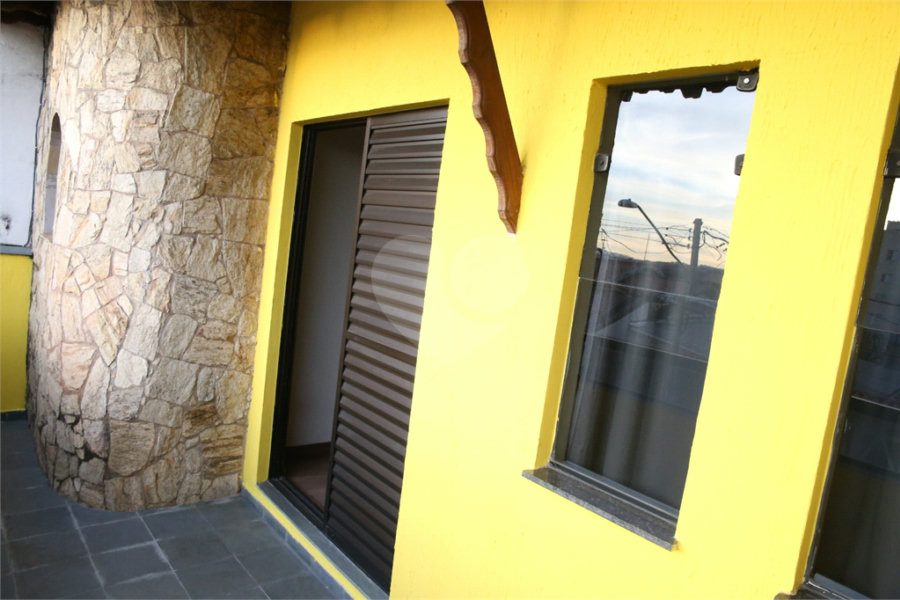 Sobrado à venda com 3 quartos, sendo 1 suíte, em Jardim Bom Clima, Guarulhos, SP
