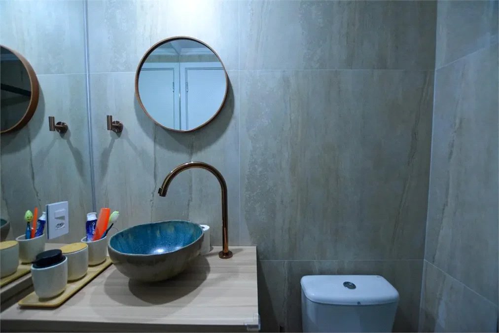 Apartamento à venda com 2 quartos, sendo 1 suíte, em Ferreira, São Paulo, SP