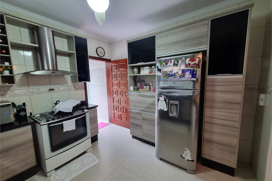 Sobrado à venda com 4 quartos, sendo 2 suítes, em Vila Barreto, São Paulo, SP