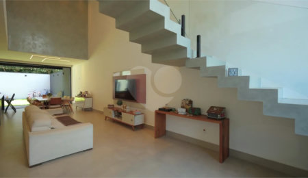 Casa à venda com 3 suítes em Pinheirinho, Vinhedo, SP