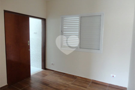 Casa de Vila à venda com 3 suítes em João Xxiii, Vinhedo, SP