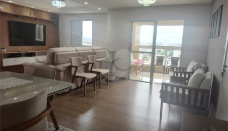 Apartamento à venda com 3 quartos, sendo 1 suíte,  em Jardim Imperador, Suzano, SP