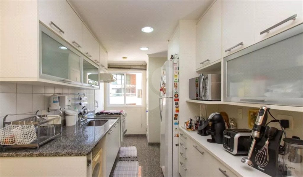 Apartamento à venda com 3 suítes em Paraíso do Morumbi, São Paulo, SP