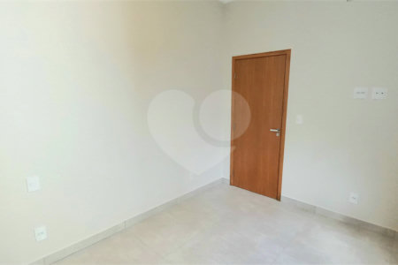 Casa Térrea à venda com 3 suítes em Jardim Valencia, Ribeirão Preto, SP