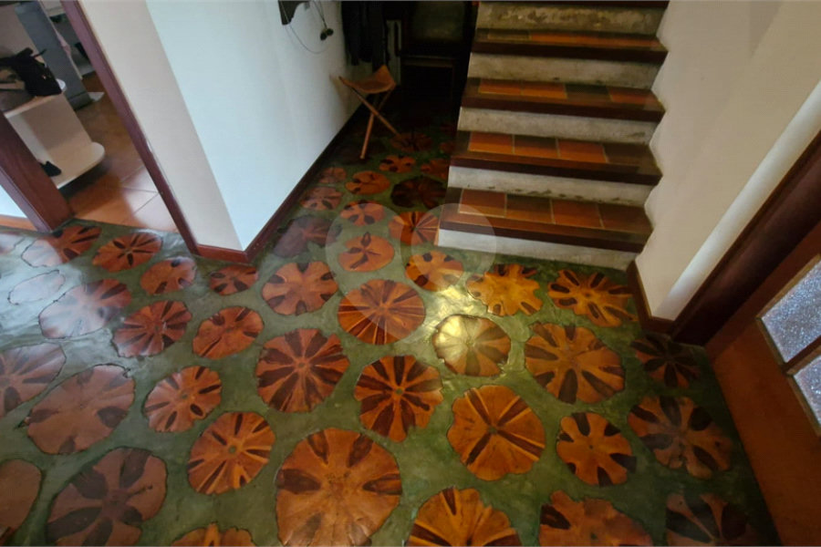 Sobrado à venda com 4 quartos, sendo 1 suíte, em Tremembé, São Paulo, SP
