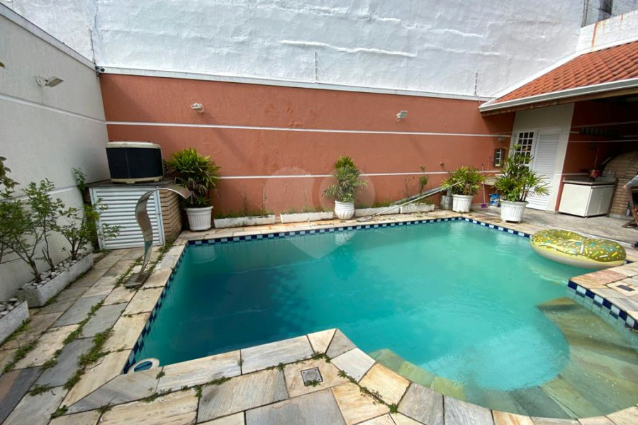 Sobrado à venda com 5 quartos, sendo 4 suítes, em Palmas do Tremembé, São Paulo, SP