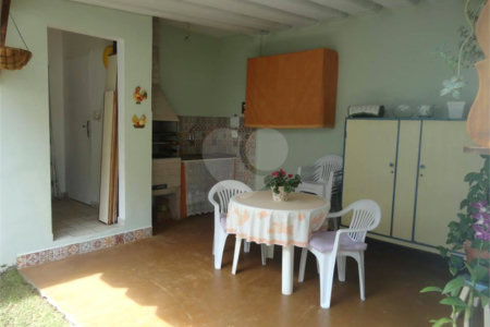 Sobrado à venda com 2 quartos em Chácara Monte Alegre, São Paulo, SP
