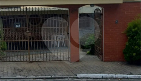 Sobrado à venda com 3 quartos, sendo 1 suíte,  em Tremembé, São Paulo, SP