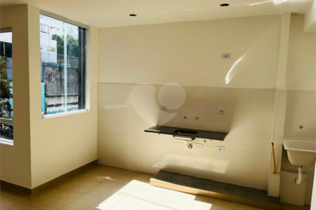 Apartamento à venda com 1 quarto em Vila Mazzei, São Paulo, SP