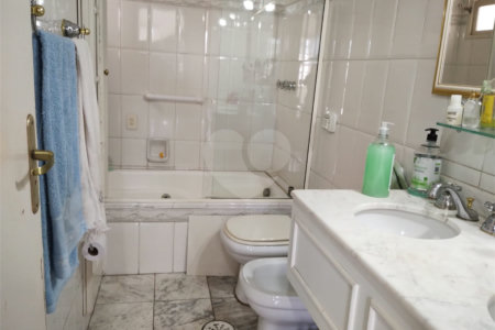 Casa de Vila à venda com 4 suítes em Jardim Londrina, São Paulo, SP