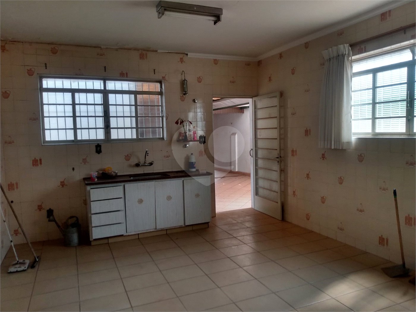 Casa à venda com 6 quartos, sendo 1 suíte, no Centro, Itapetininga, SP