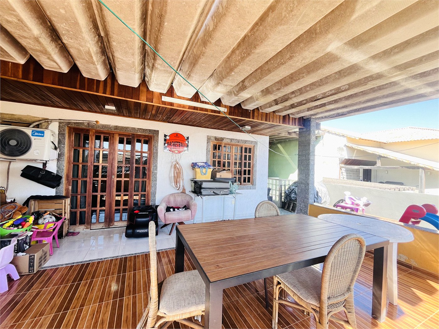 Casa à venda com 4 quartos, sendo 1 suíte, em Campo Grande, Rio de Janeiro, RJ