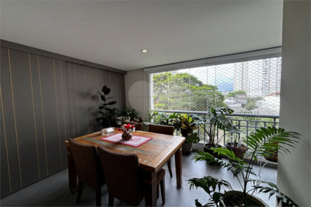 Apartamento para alugar com 3 suítes em Vila Romana, São Paulo, SP