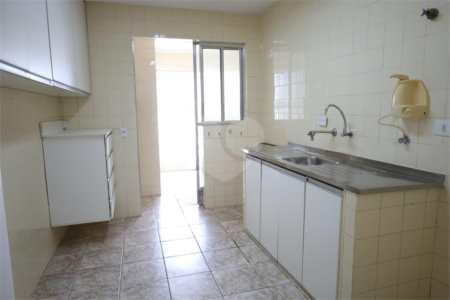 Apartamento à venda com 3 quartos, sendo 1 suíte, em Jardim da Campina, São Paulo, SP