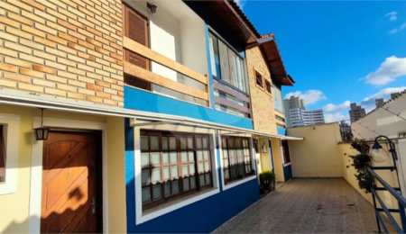 Casa à venda com 3 quartos, sendo 1 suíte, no condomínio Residencial Gabriela, São Paulo - SP