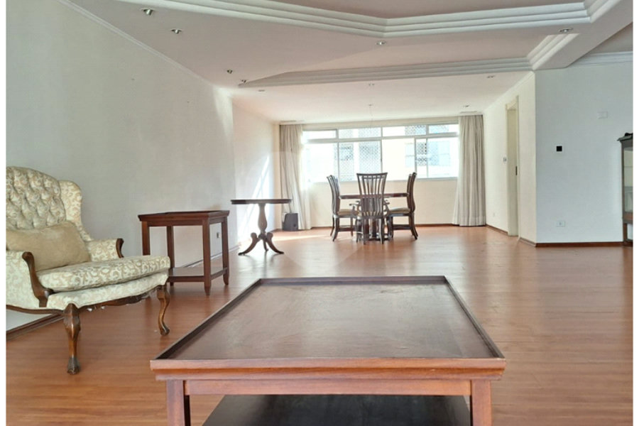 Apartamento para alugar com 4 quartos, sendo 1 suíte, em Bela Vista, São Paulo, SP