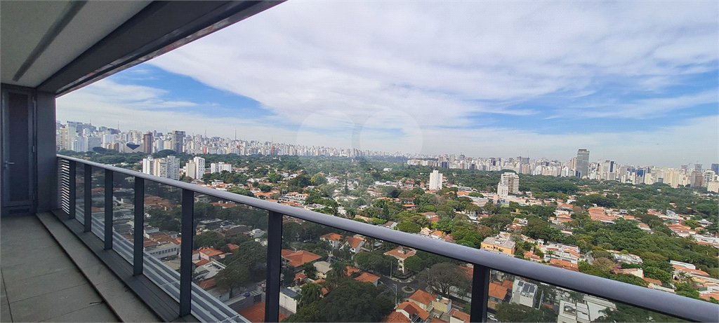 Apartamento à venda com 2 quartos, sendo 1 suíte,  em Pinheiros, São Paulo, SP