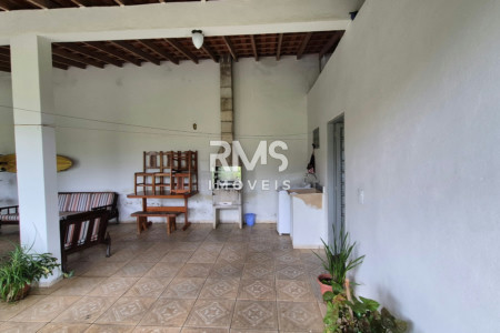 Casa à venda com 4 quartos, sendo 1 suíte,  em Villarejo Sopé da Serra (Vilarejo), Cabreúva, SP