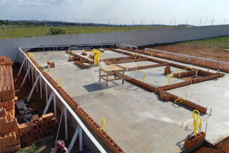 Casa à venda com 3 quartos, sendo 1 suíte, no condomínio Jardim Residencial Dona Maria José, Indaiatuba - SP