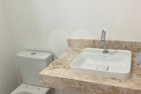 Apartamento à venda com 2 quartos, sendo 1 suíte,  em Vila Dom Pedro I, São Paulo, SP