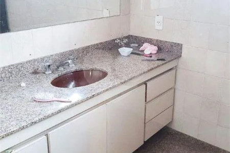 Casa à venda com 5 quartos, sendo 1 suíte, em Vila Santo Estevão, São Paulo, SP